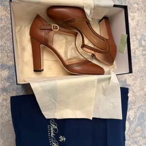 Brooks Brothers Brown T Strap Leather Women's Heels NEW!